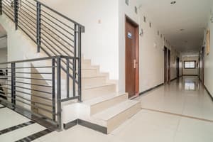 thumbnail: Staircase