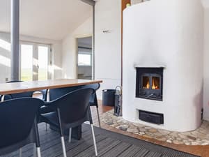 thumbnail: Interior