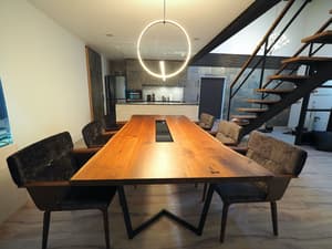 thumbnail: In-room dining