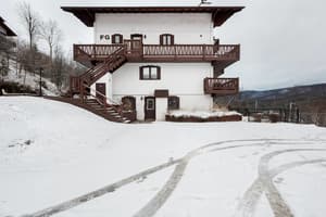 thumbnail: Exterior