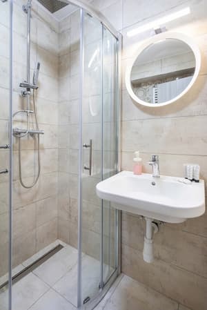 thumbnail: Bathroom