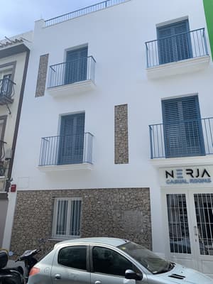 thumbnail: Front of property