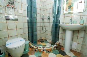 thumbnail: Bathroom