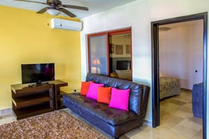 thumbnail: Living area