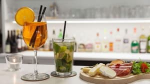 thumbnail: Bar (on property)