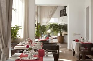 thumbnail: Restaurant