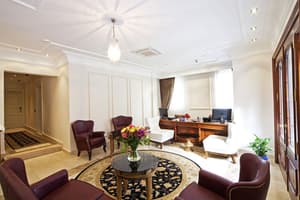 thumbnail: Interior