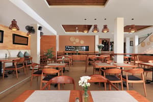 thumbnail: Restaurant