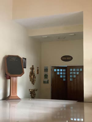 thumbnail: Interior
