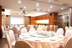 thumbnail: Banquet hall