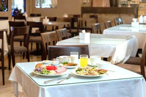 thumbnail: Restaurant