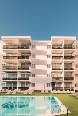 thumbnail: Front of property