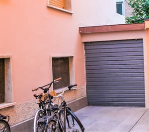thumbnail: Exterior