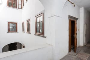 thumbnail: Interior
