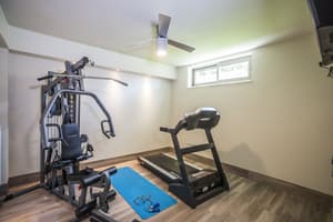 thumbnail: Gym