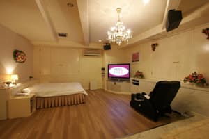 thumbnail: Interior