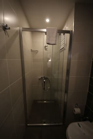 thumbnail: Bathroom shower