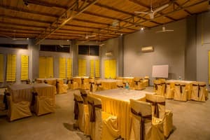 thumbnail: Banquet hall