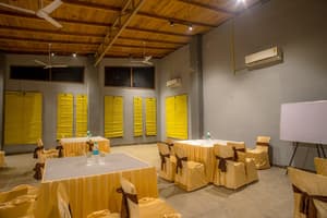 thumbnail: Banquet hall