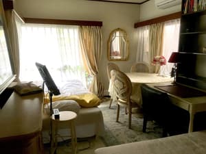 thumbnail: Room