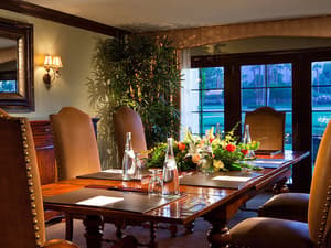 thumbnail: Presidential Suite Meeting Room