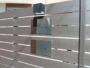 thumbnail: Exterior detail