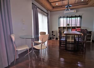 thumbnail: Dining room