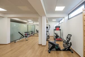 thumbnail: Gym