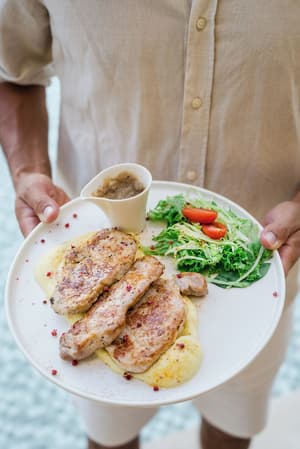 thumbnail: Restaurant