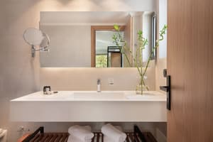 thumbnail: Bathroom sink