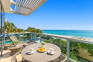 thumbnail: Balcony