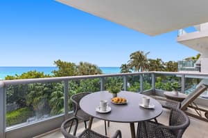 thumbnail: Balcony