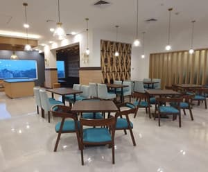 thumbnail: Restaurant