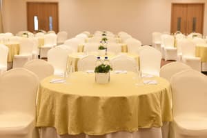 thumbnail: Banquet hall