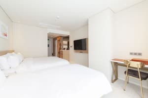 thumbnail: Room