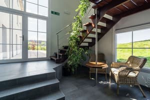 thumbnail: Interior entrance