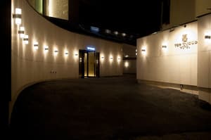 thumbnail: Exterior