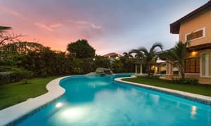 thumbnail: Outdoor pool