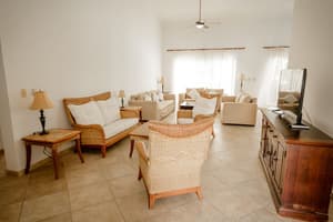 thumbnail: In-room dining