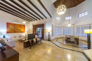 thumbnail: Dining room