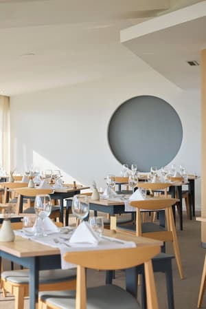 thumbnail: Restaurant