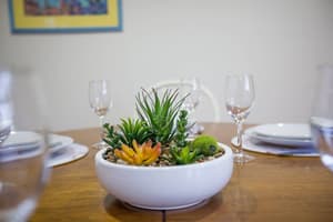 thumbnail: Dining