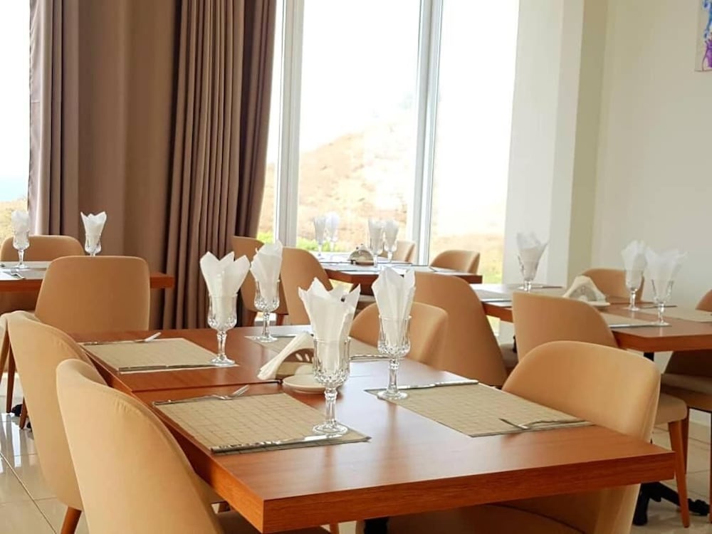 Restaurant-cafeteria