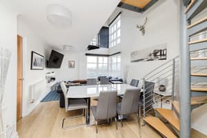 thumbnail: Living area
