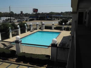 thumbnail: Pool
