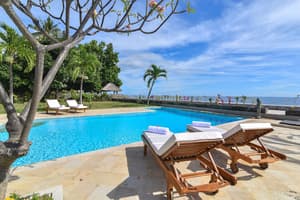 thumbnail: Private pool
