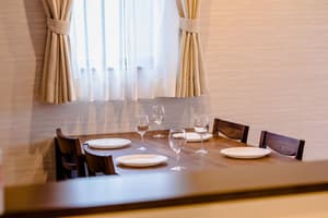 thumbnail: In-room dining