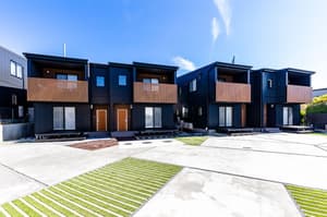 thumbnail: Exterior