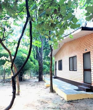thumbnail: Front of property
