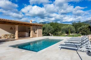 thumbnail: 853296462.jpg